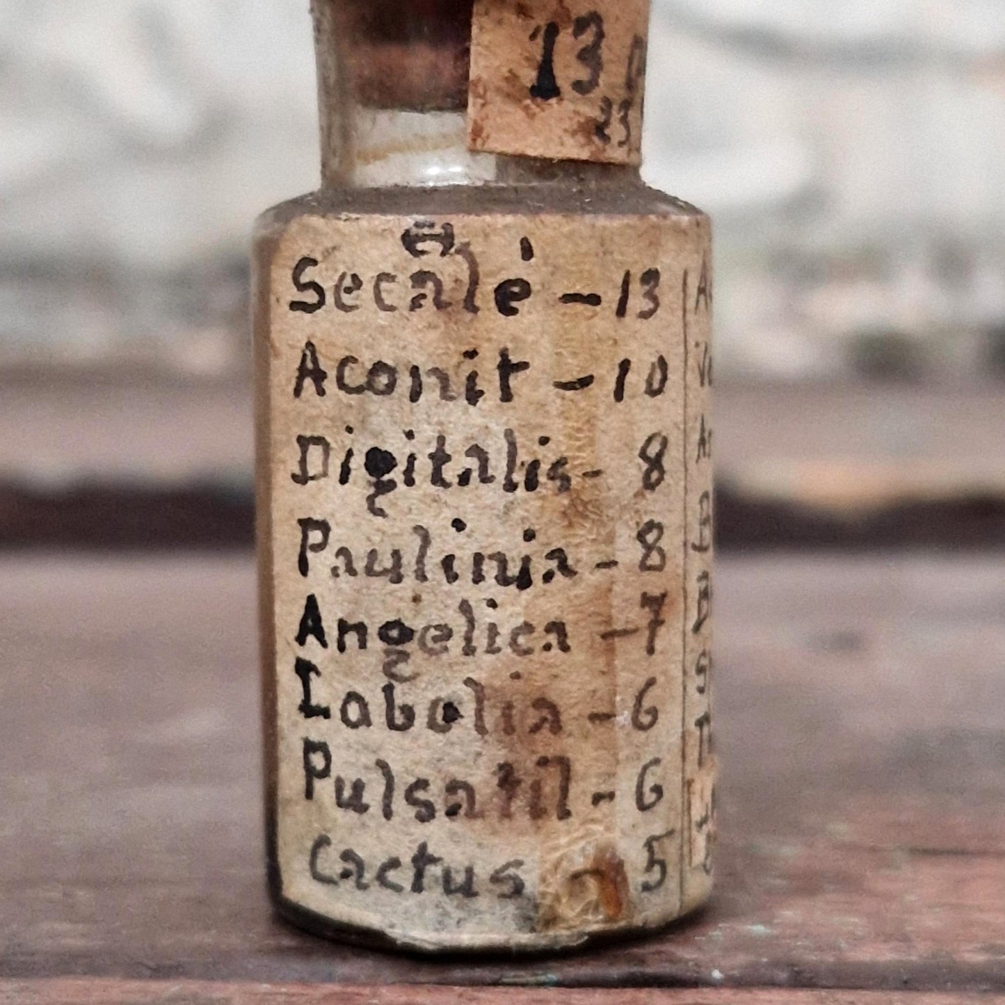 Superbe flacon « Préparation médicale composite  », 1920 (f31)