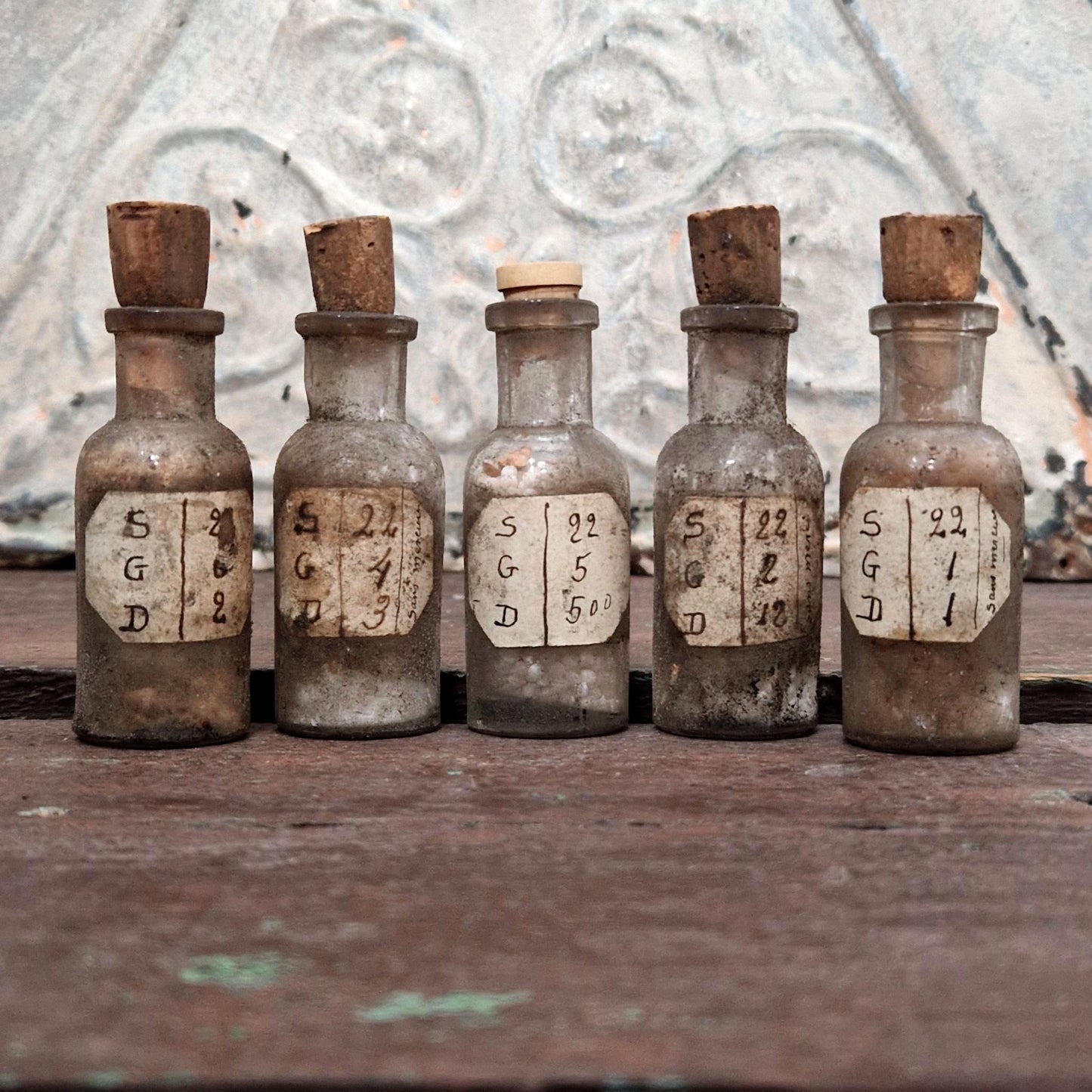 Antique bottles "S.G.D. numbered series" (l27)