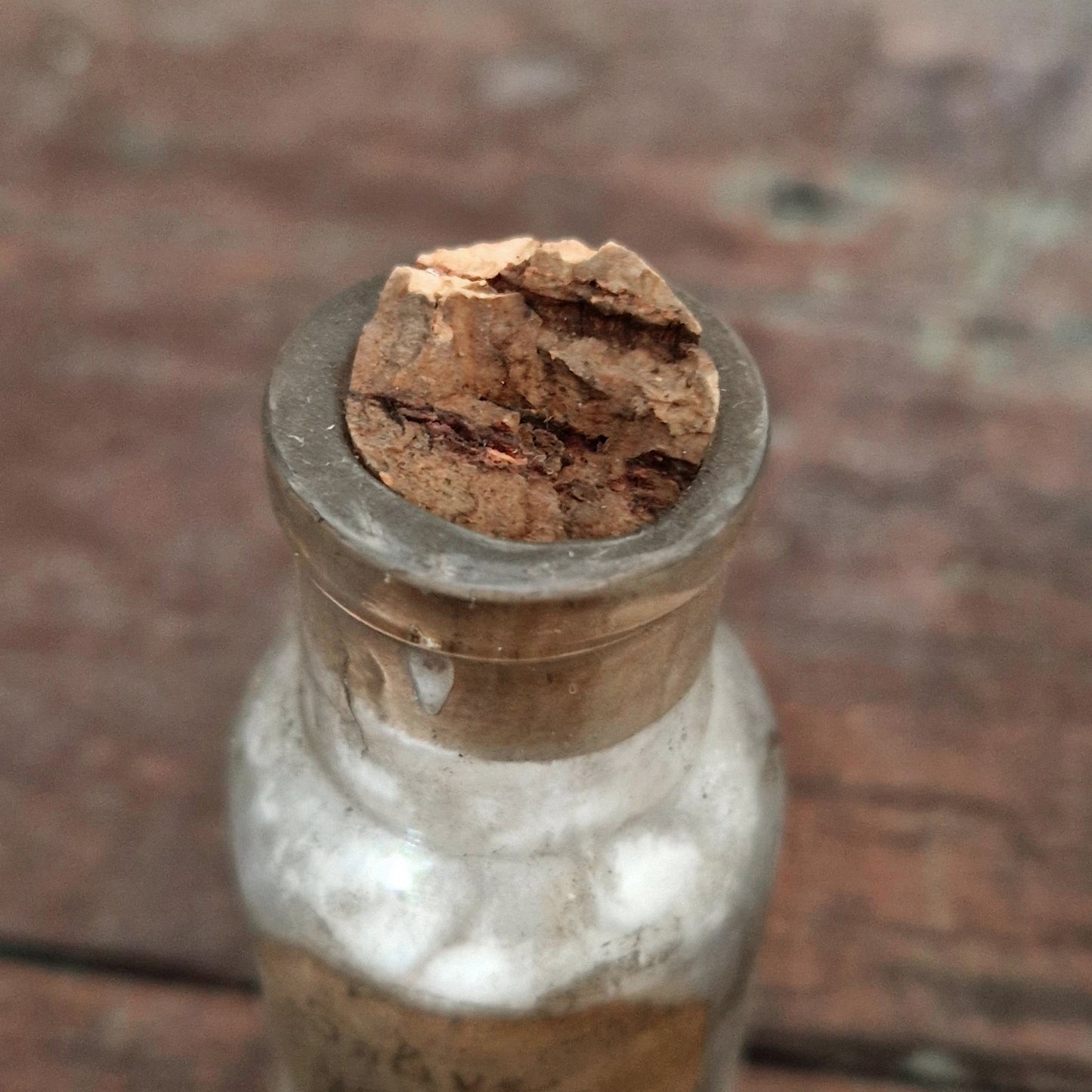 Scientific curiosity: Flask "Human saliva", 1915 (f28)