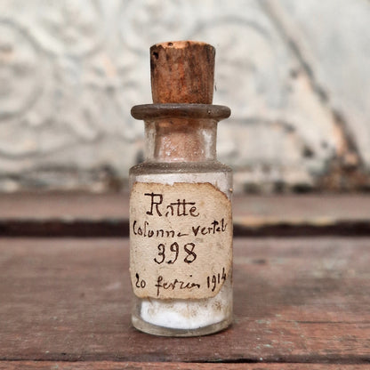 Fiole ancienne « Ratte colonne vertébrale », 1914 (f39)