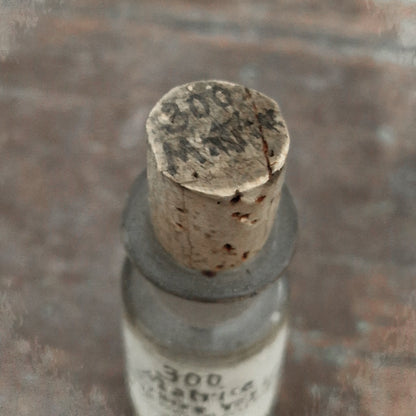 Mini medical vial "Ovary Vagina Matrix" 1913 (f23)