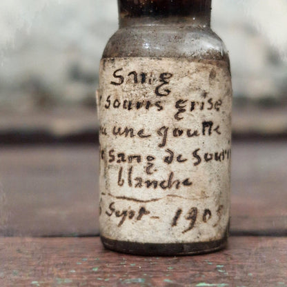 Laboratory vial "Grey mouse blood", 1908 (f25)