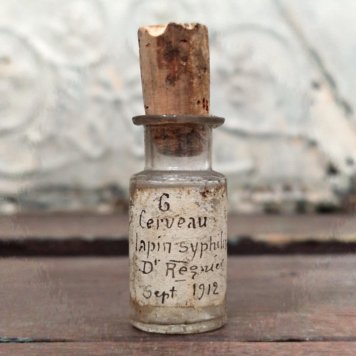 Laboratory vial "Syphilized rabbit brain", Sept. 1912 (f1)