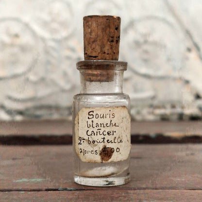 Old experimental vial "White Mouse - Cancer" (f7)
