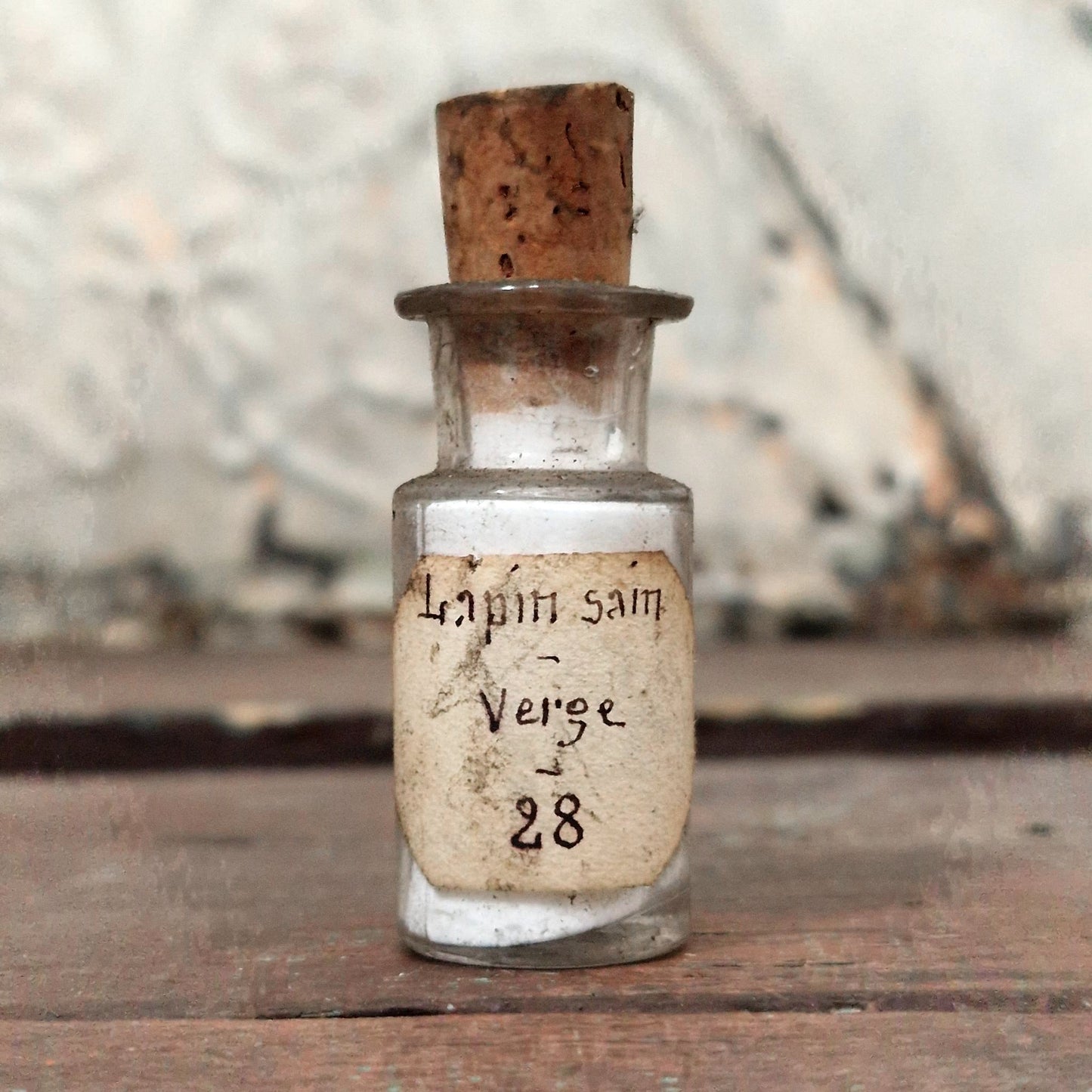 Old laboratory bottle "Healthy Rabbit - Penis", no. 28 (f5)