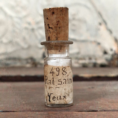Vintage Laboratory Vial "Healthy Rat - Eyes" (f2)