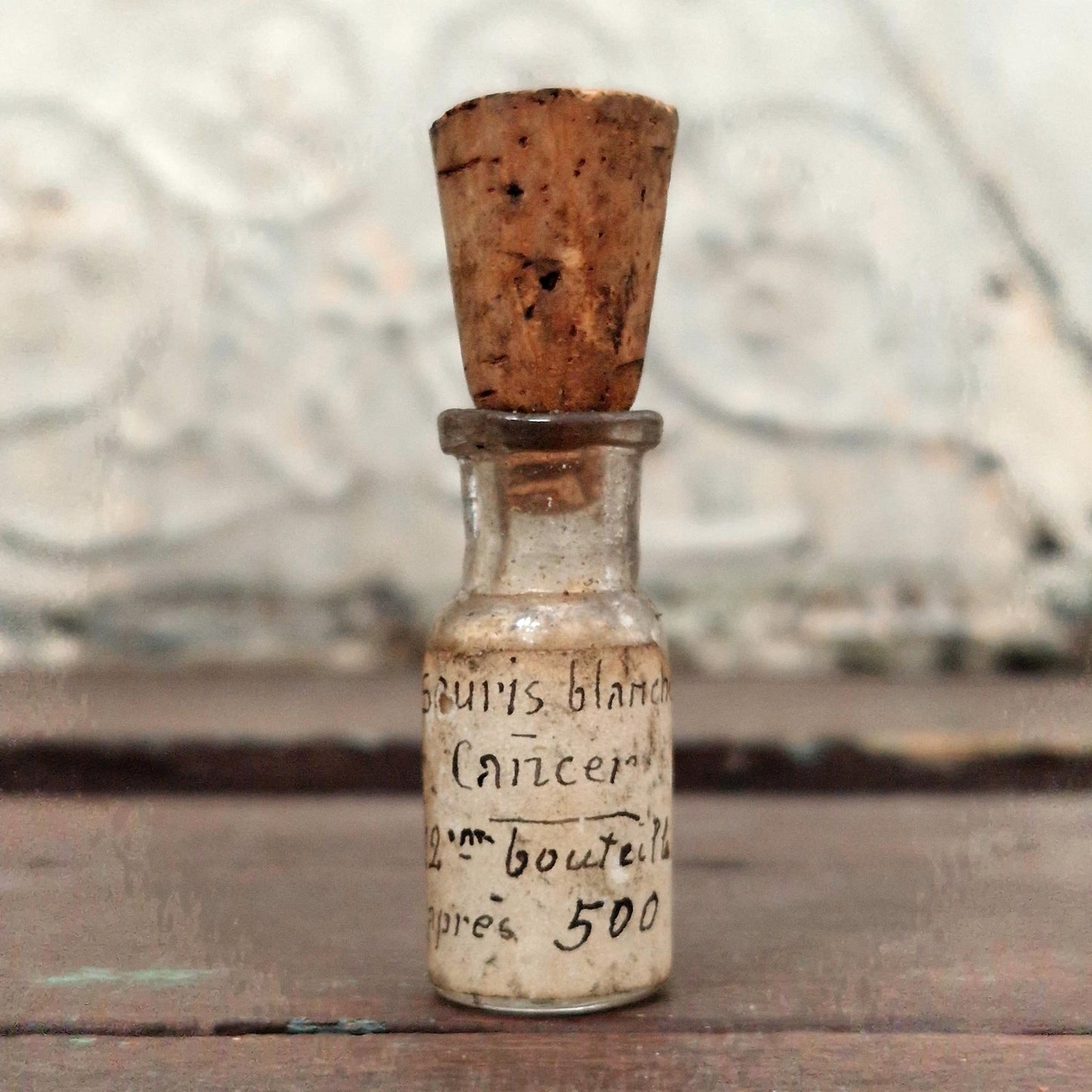 Miniature laboratory vial "White Mouse - Cancer" (f19)