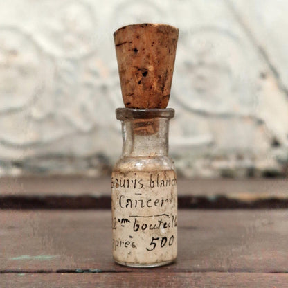 Miniature laboratory vial "White Mouse - Cancer" (f19)