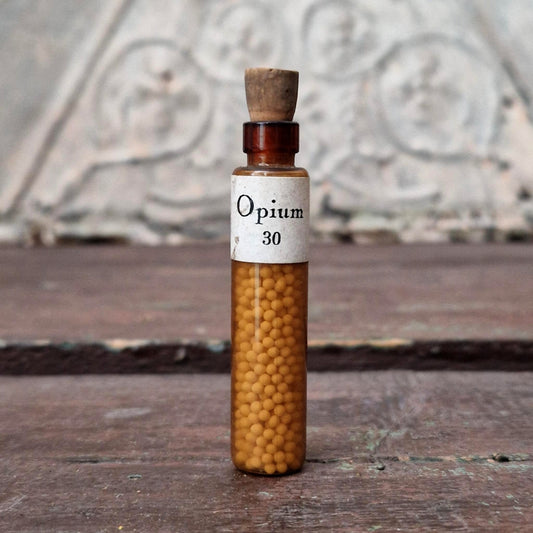 Ancien Flacon homéopathique « Opium 30 » (f52)