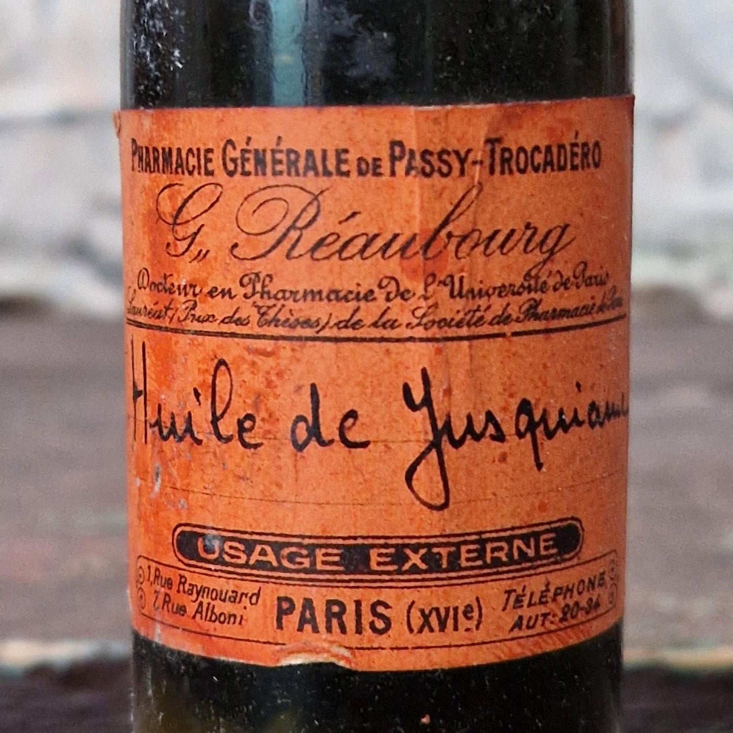 Old bottle "Huile de Jusquiame" (Henbane Oil), Pharmacie de Passy