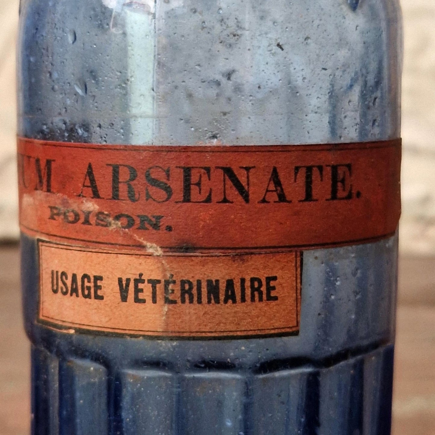 Rare flacon POISON bleu, « Sodium Arsenate - Poison »