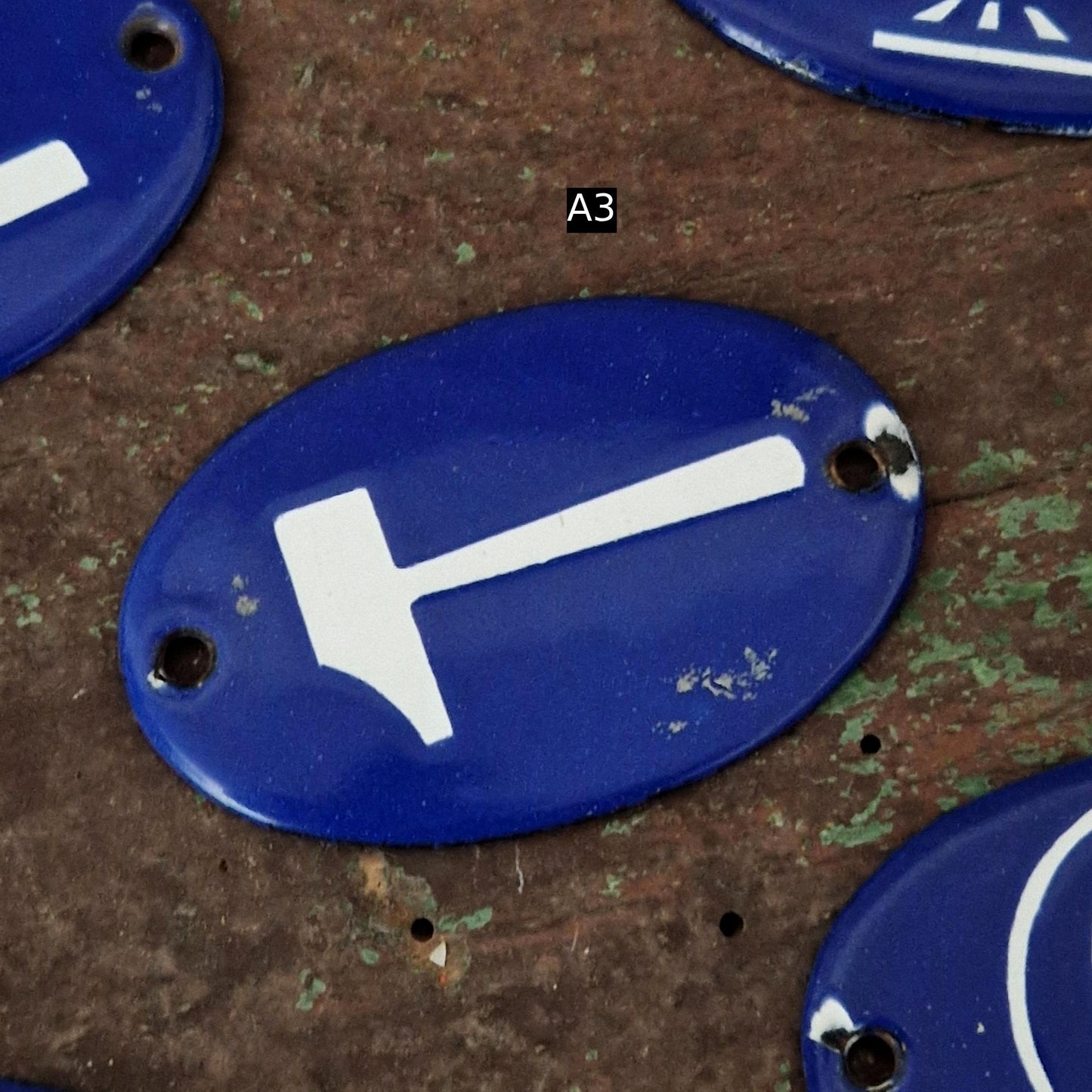 Anciennes plaques émaillées « Pictogrammes  »