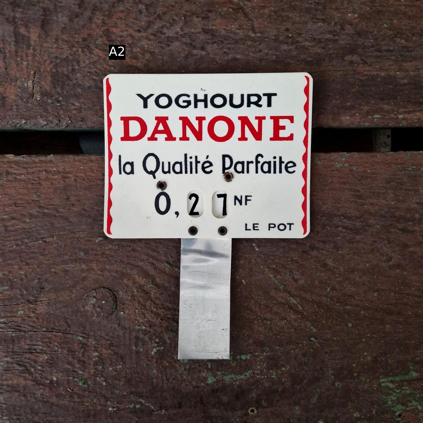 Plaque de prix ancienne « Yoghourt Danone »