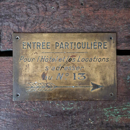 Plaque laiton gravé « Entrée particulière... N°13 »