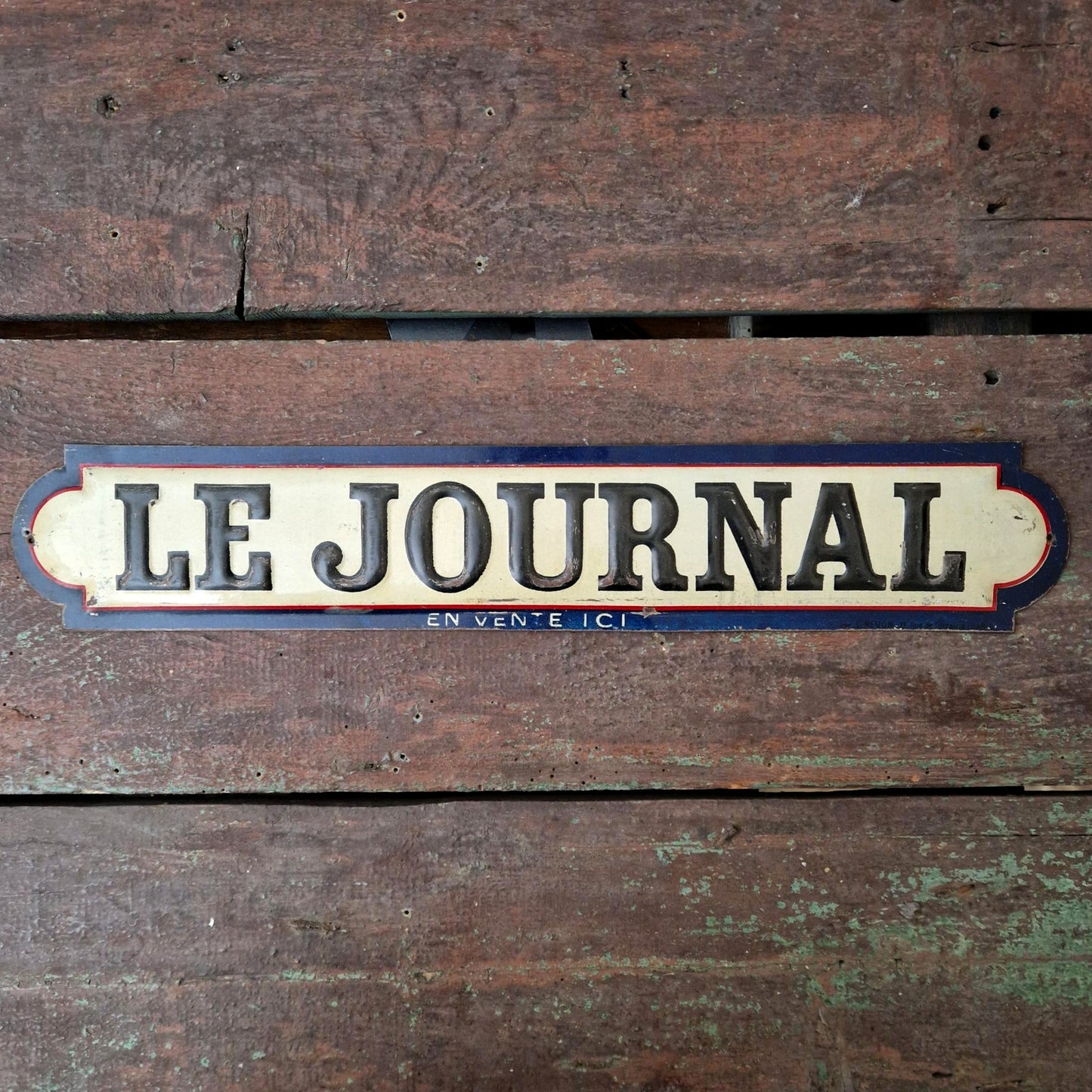 Lithographed tin plate "Le Journal - For sale here"