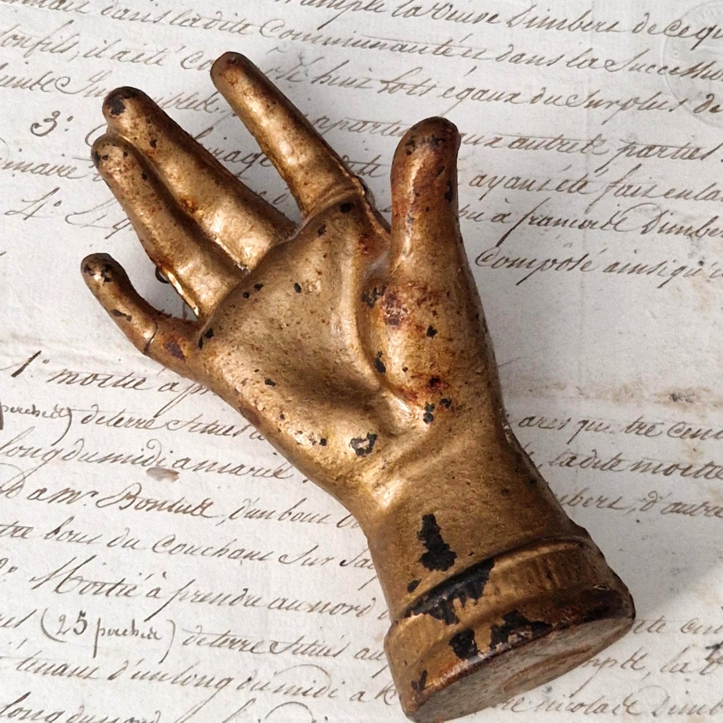 Paperweight depicting a Hand - Early 20th Century