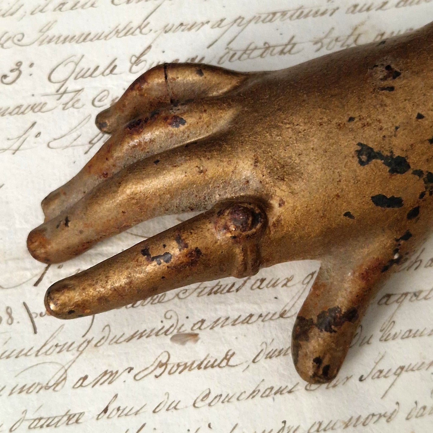 Paperweight depicting a Hand - Early 20th Century