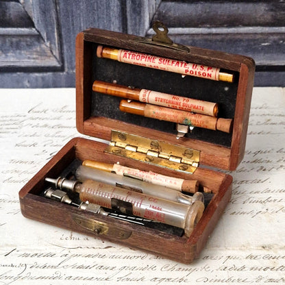 Rare "Morphine / Atropine / Strychnine" medical kit, USA