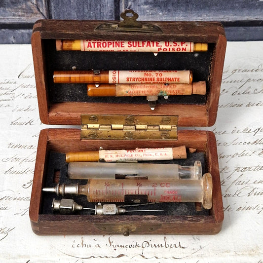 Rare Coffret médical « Morphine / Atropine / Strychnine », USA