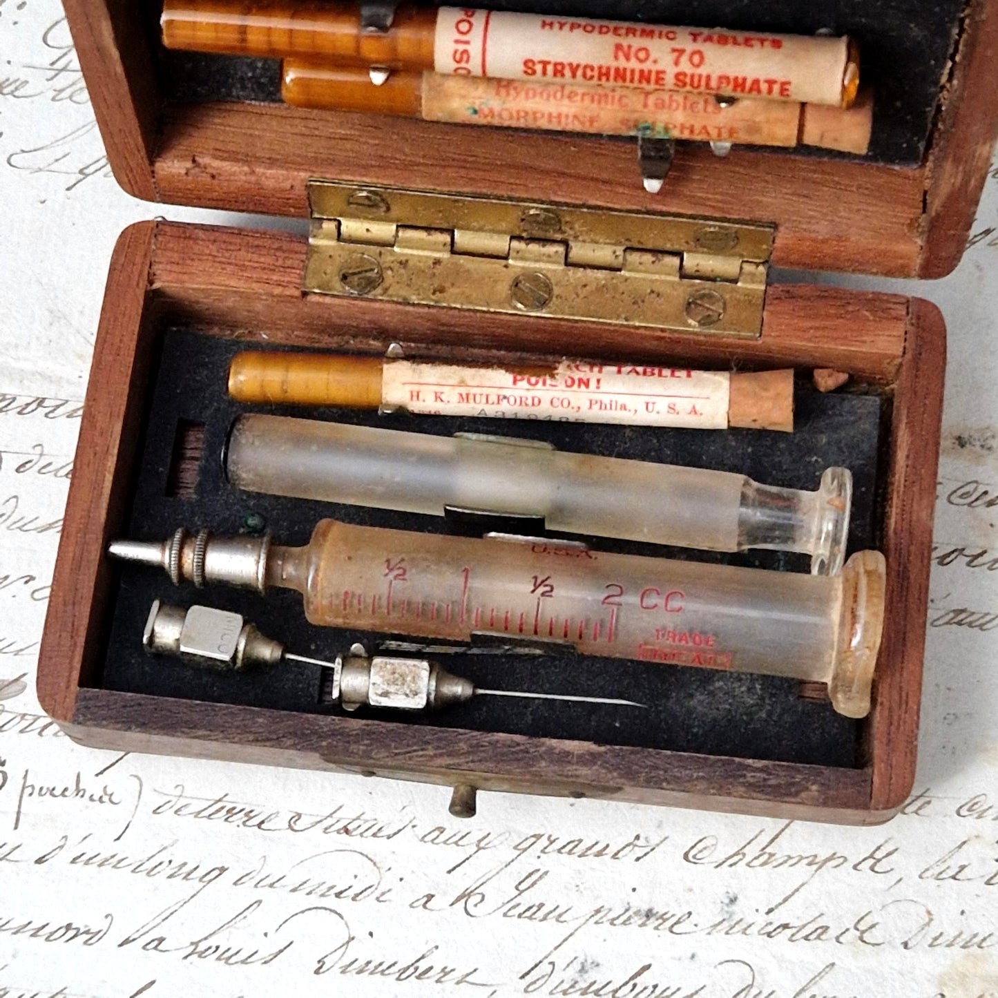 Rare "Morphine / Atropine / Strychnine" medical kit, USA