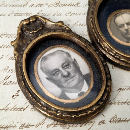 Bronze triptych wall-mounted photo frame - Circa 1900 / 1920