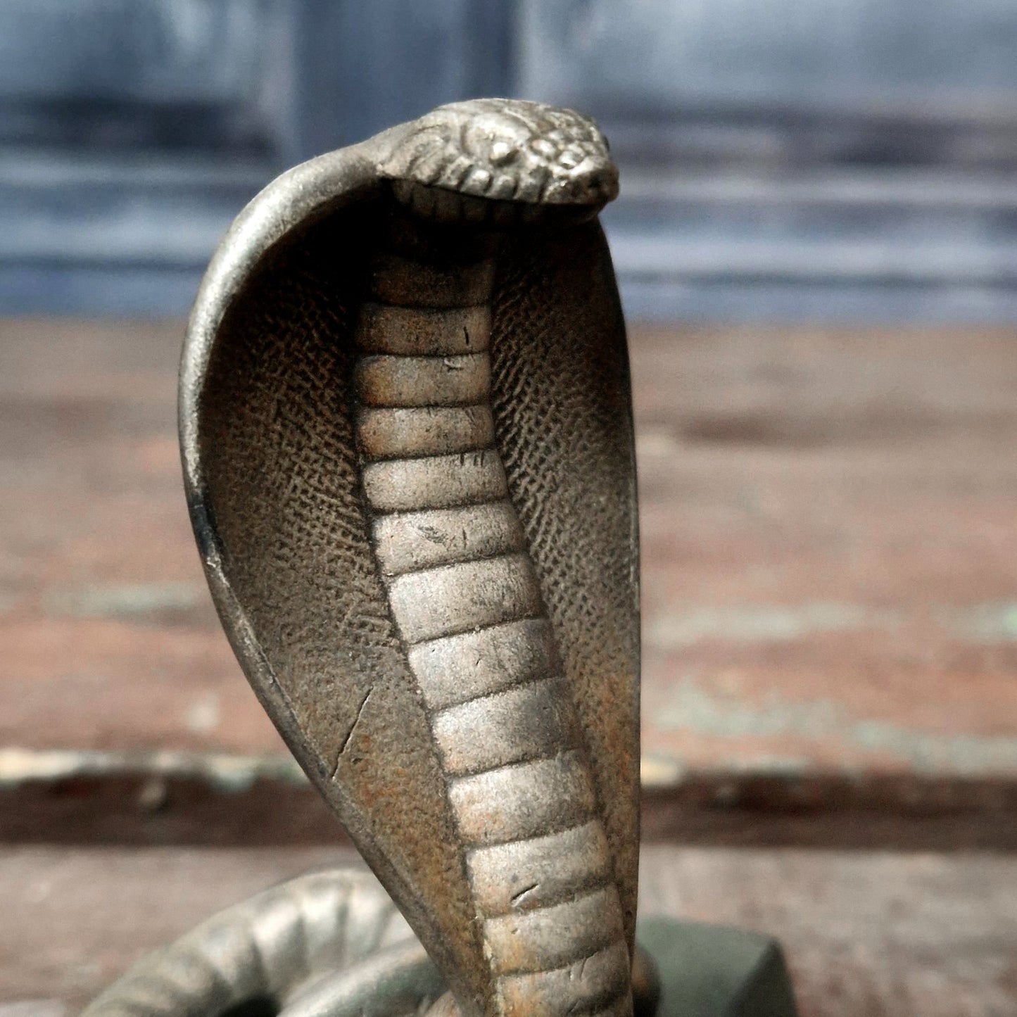 Cendrier au serpent cobra - de A. PICHEGRU,  vers 1930
