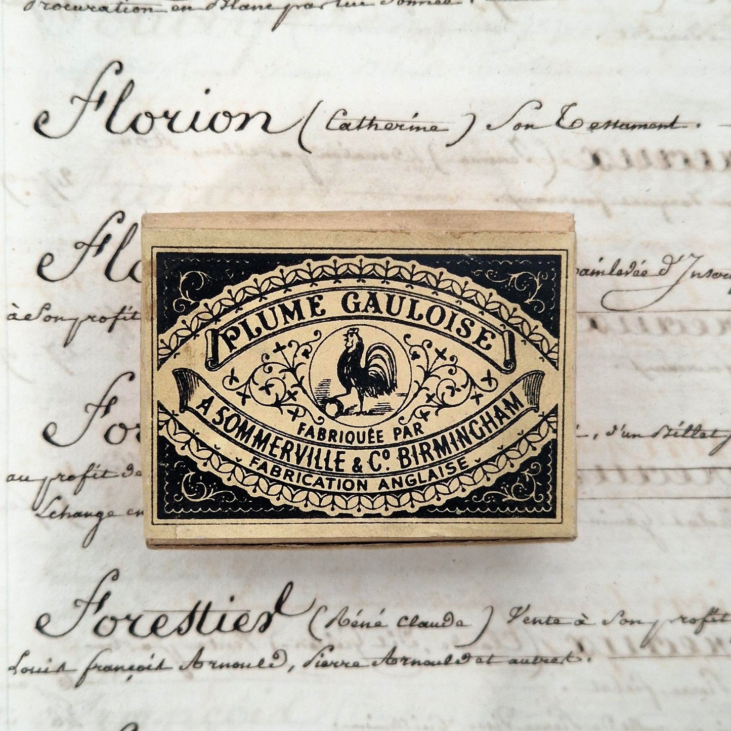 Boîte scellée « Plume Gauloise » - A Sommerville