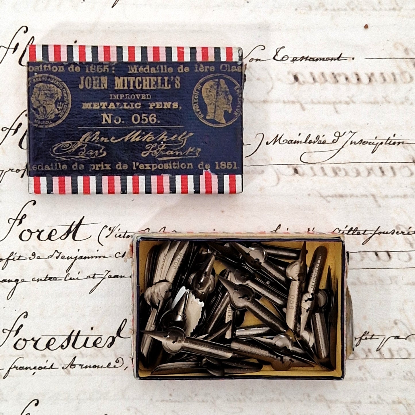 Rare boîte de plumes « John Mitchell’s - No.056 »