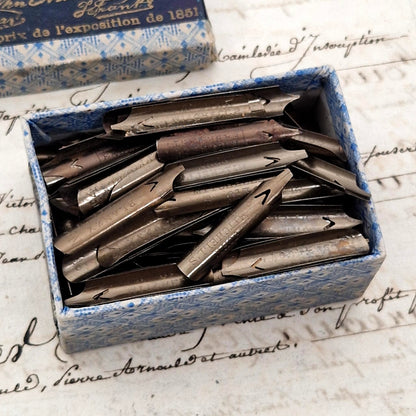 Old pen nib box "John Mitchell's - No.045"