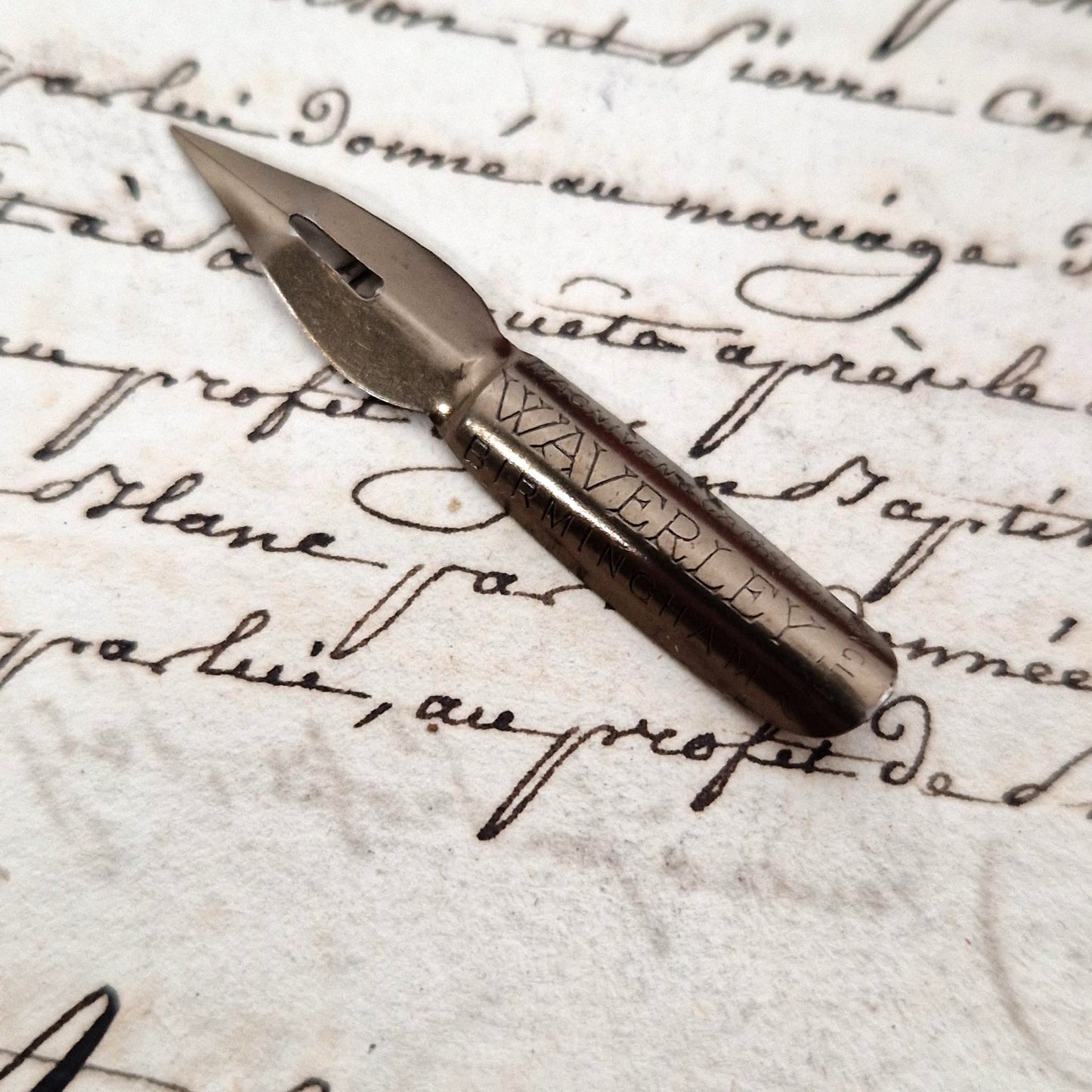Box of "Macniven & Cameron - Waverley Pen" nibs
