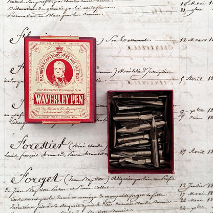 Box of "Macniven & Cameron - Waverley Pen" nibs