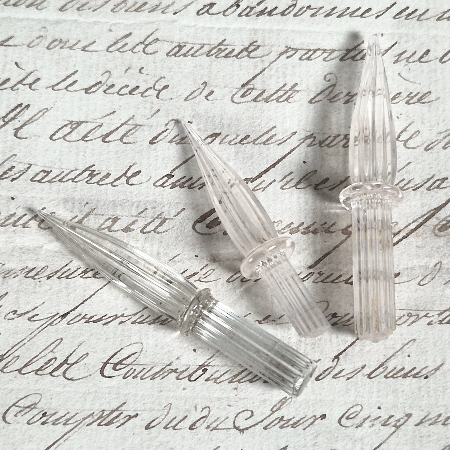 Lot de 3 anciennes plumes en verre, vers 1900