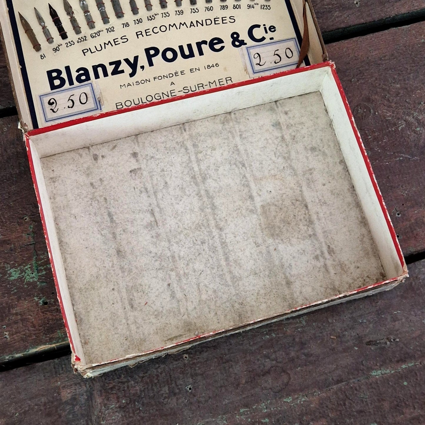 Ancien présentoir de plumes Blanzy, Poure & Cie