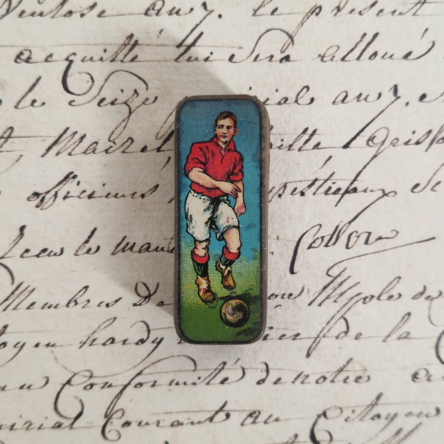 Boîte illustrée « Joueur de football » pour plumes