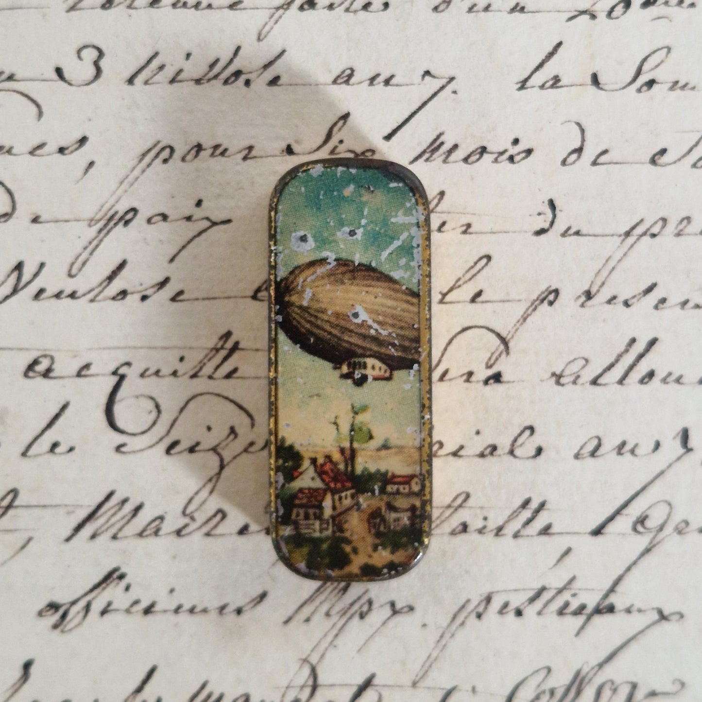 Boîte illustrée « dirigeable / Zeppelin » pour plumes
