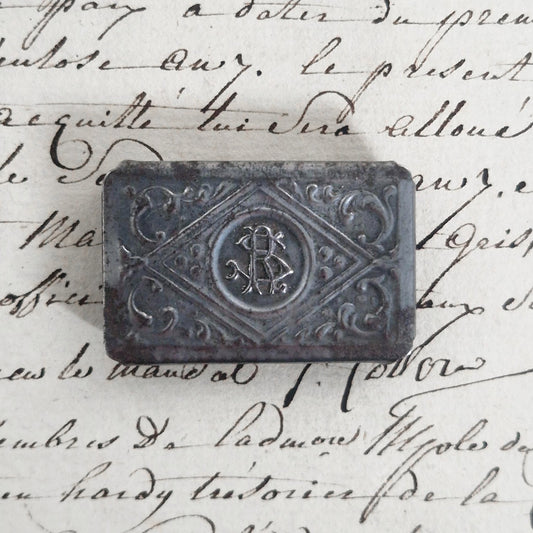 Old box for pens monogrammed "S.R."