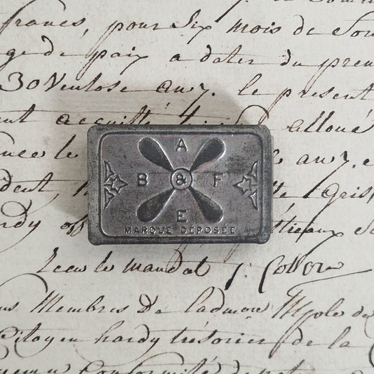 Stamped tin box "A.B.F. - Registered trademark"