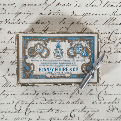 Blanzy Poure - Ancienne boite « Plume des Demoiselles »