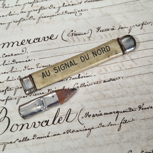 Porte-crayon publicitaire ancien « Au Signal du Nord »