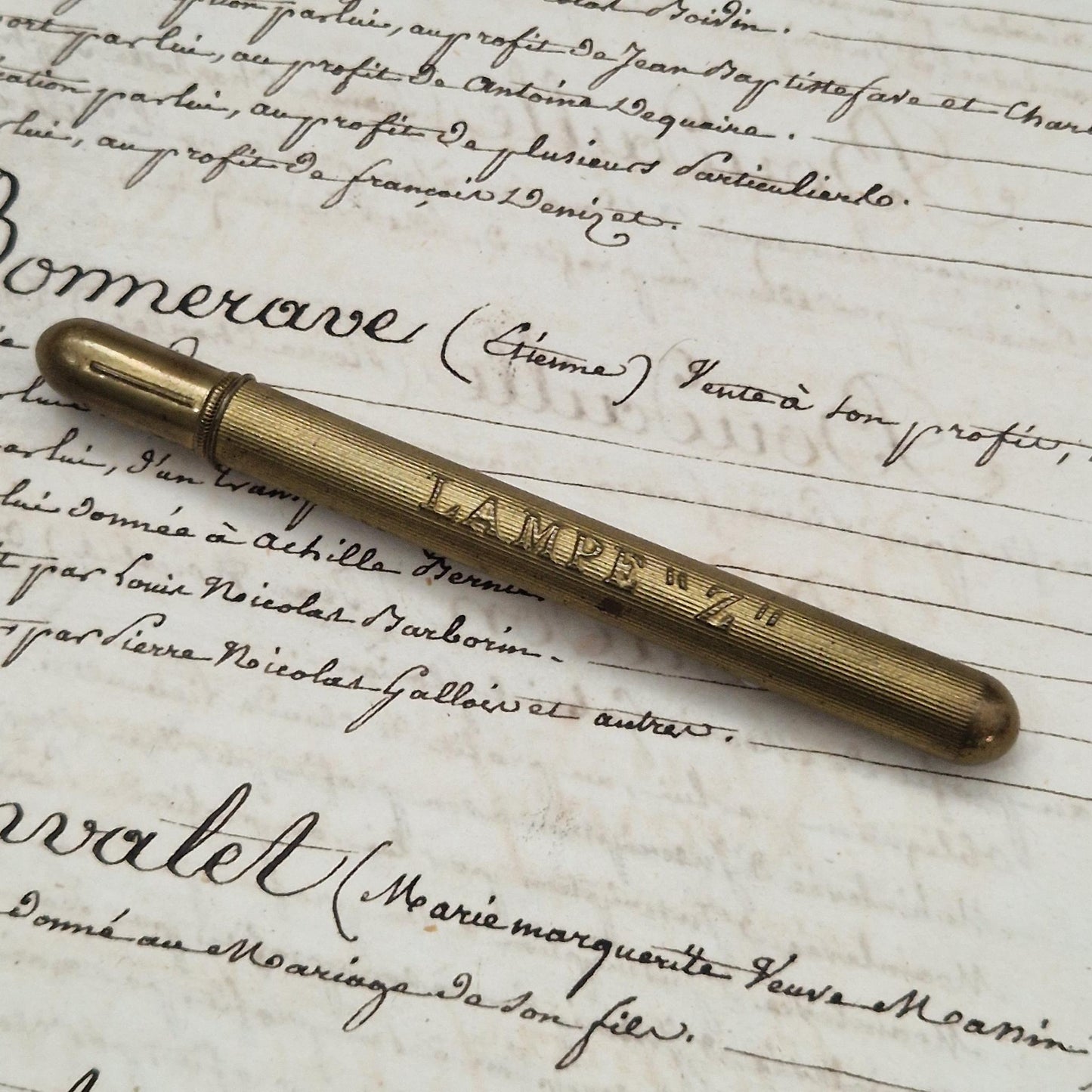 Porte-crayon publicitaire ancien « Lampe " Z " »