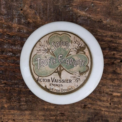 Pot publicitaire Victor Vaissier « Savon Trèfle Écarlate »