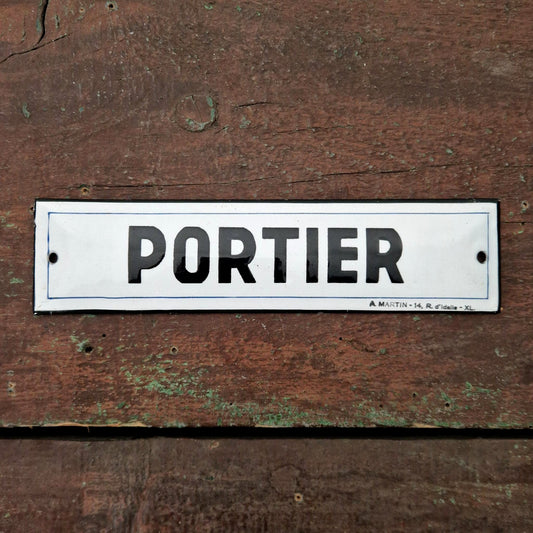 Ancienne plaque émaillée « PORTIER »