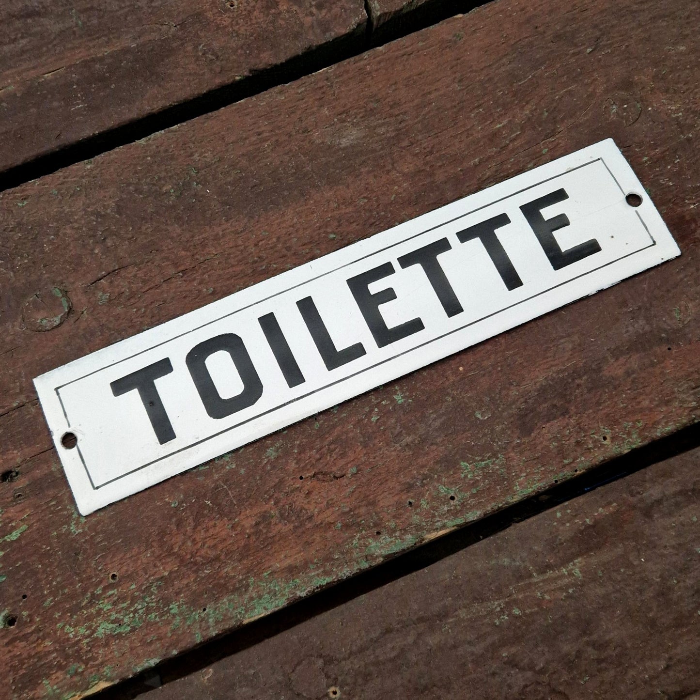 Ancienne plaque émaillée « TOILETTE »