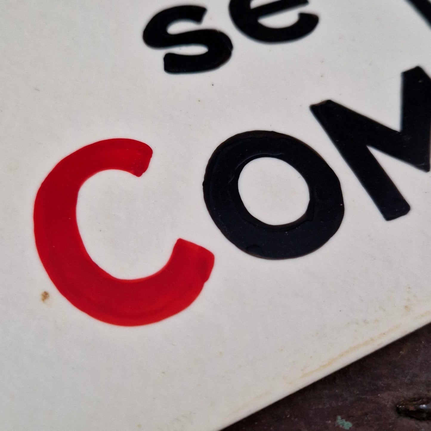 Pancarte peinte « Le Tabac se paie comptant »