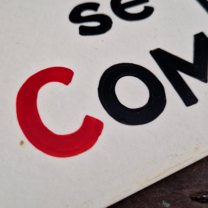 Pancarte peinte « Le Tabac se paie comptant »