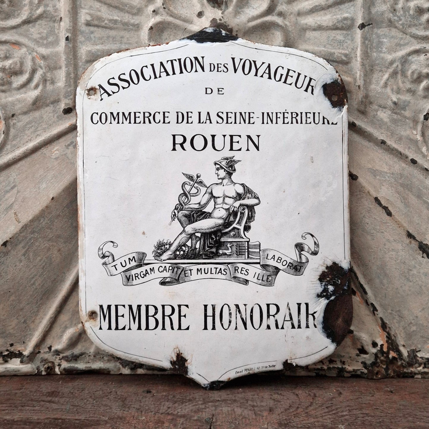 Enameled sign "Commercial Travellers' Association"
