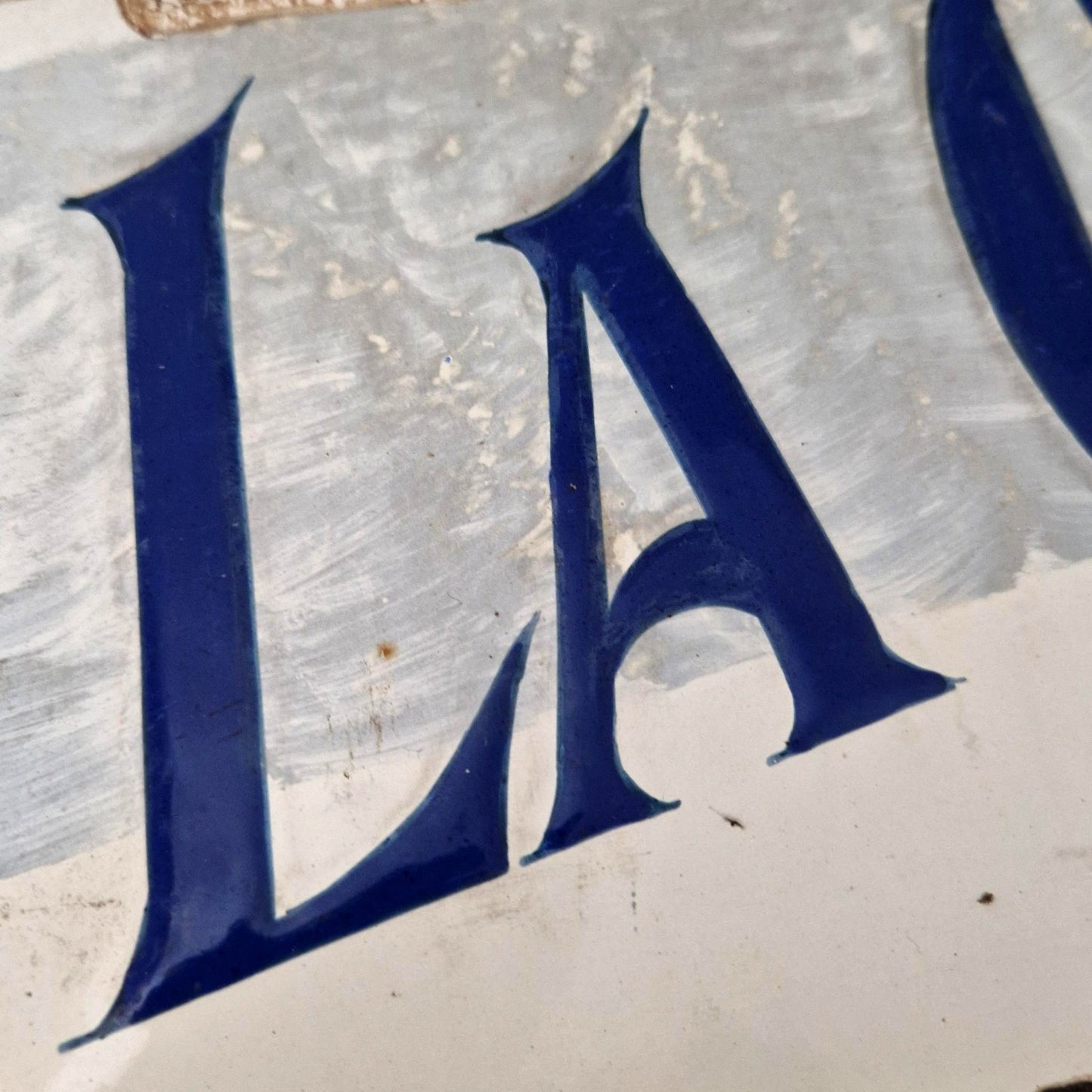 Enamelled plaque from Villa "La Corvette"