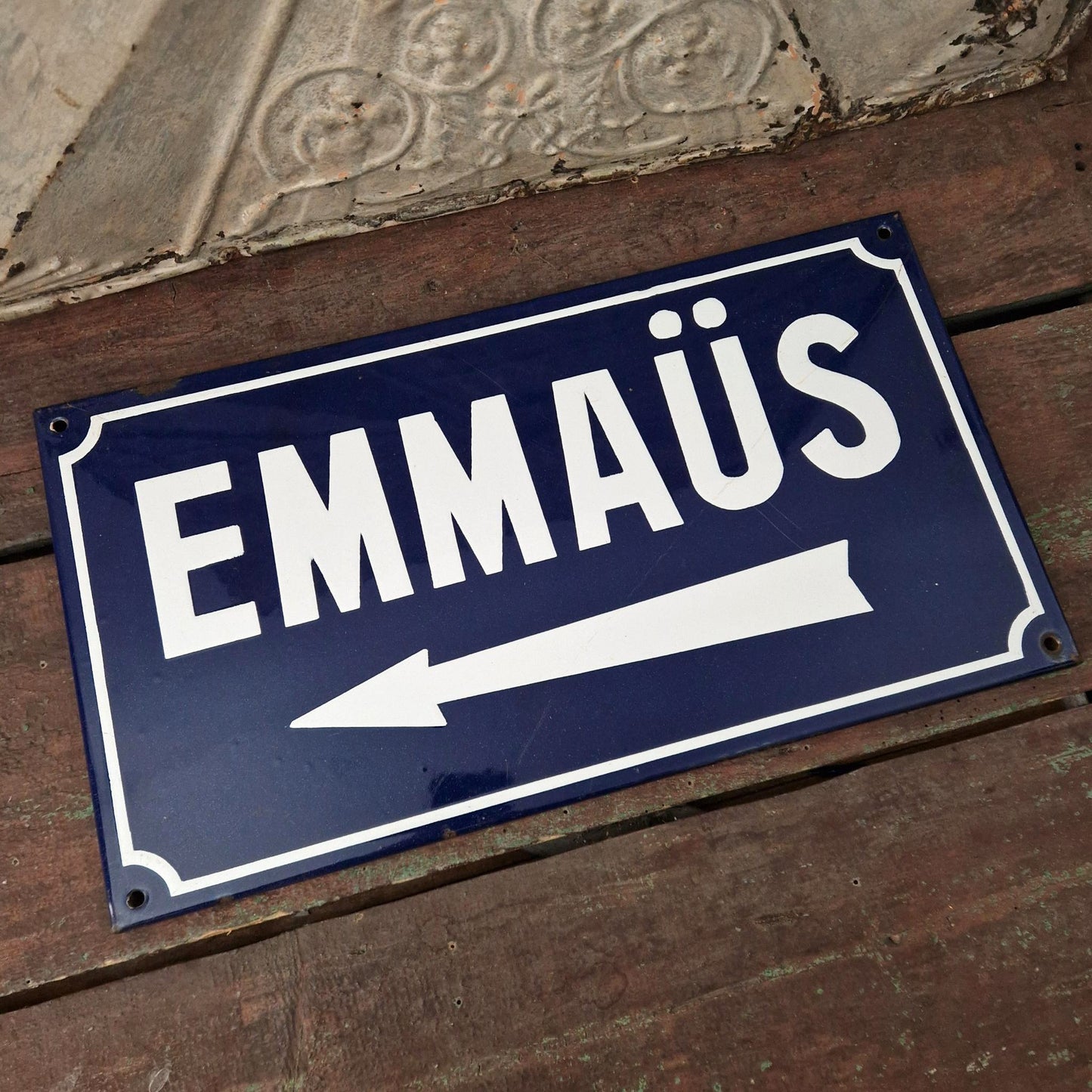 Ancienne plaque émaillée « EMMAÜS »