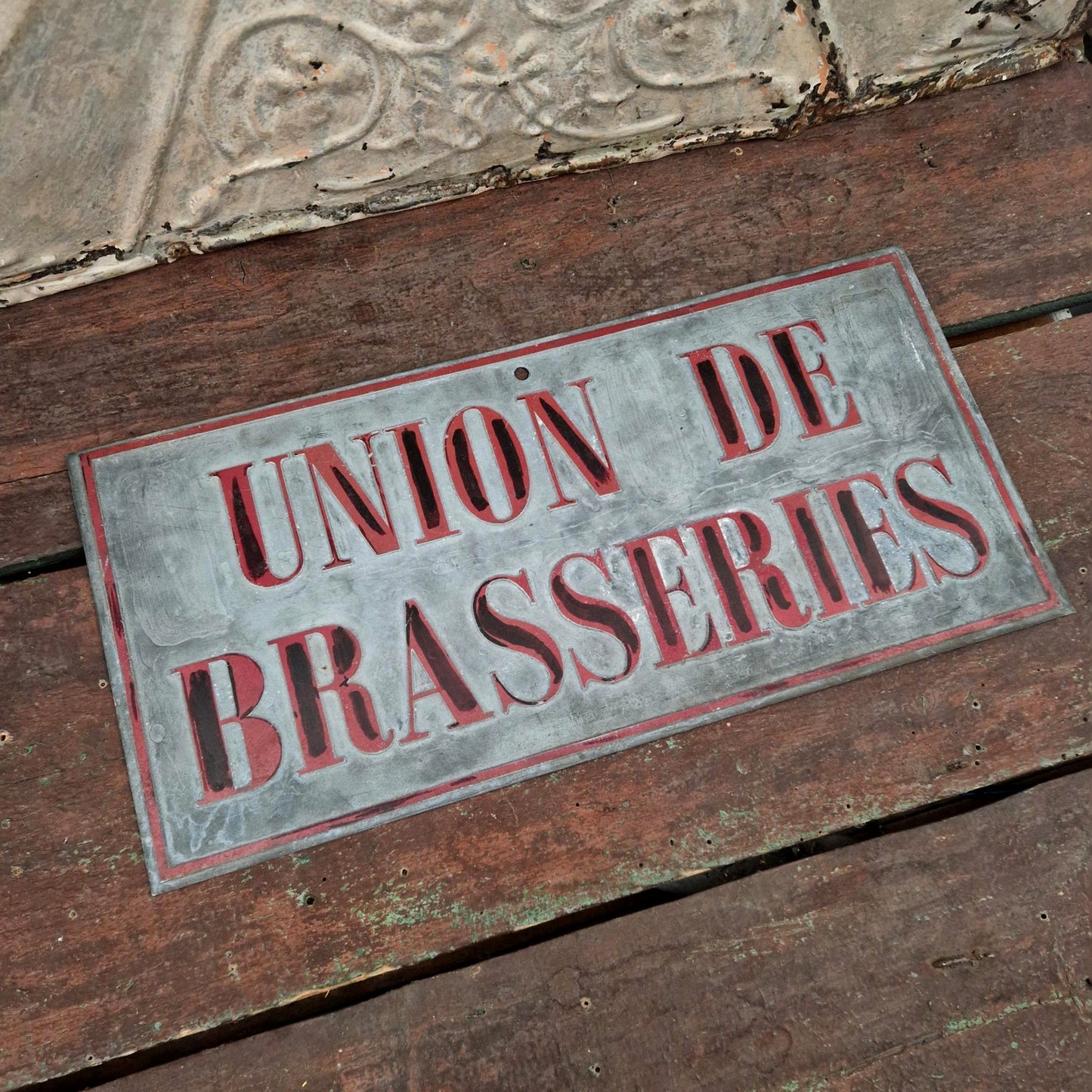 Old zinc sign "Union de Brasseries"