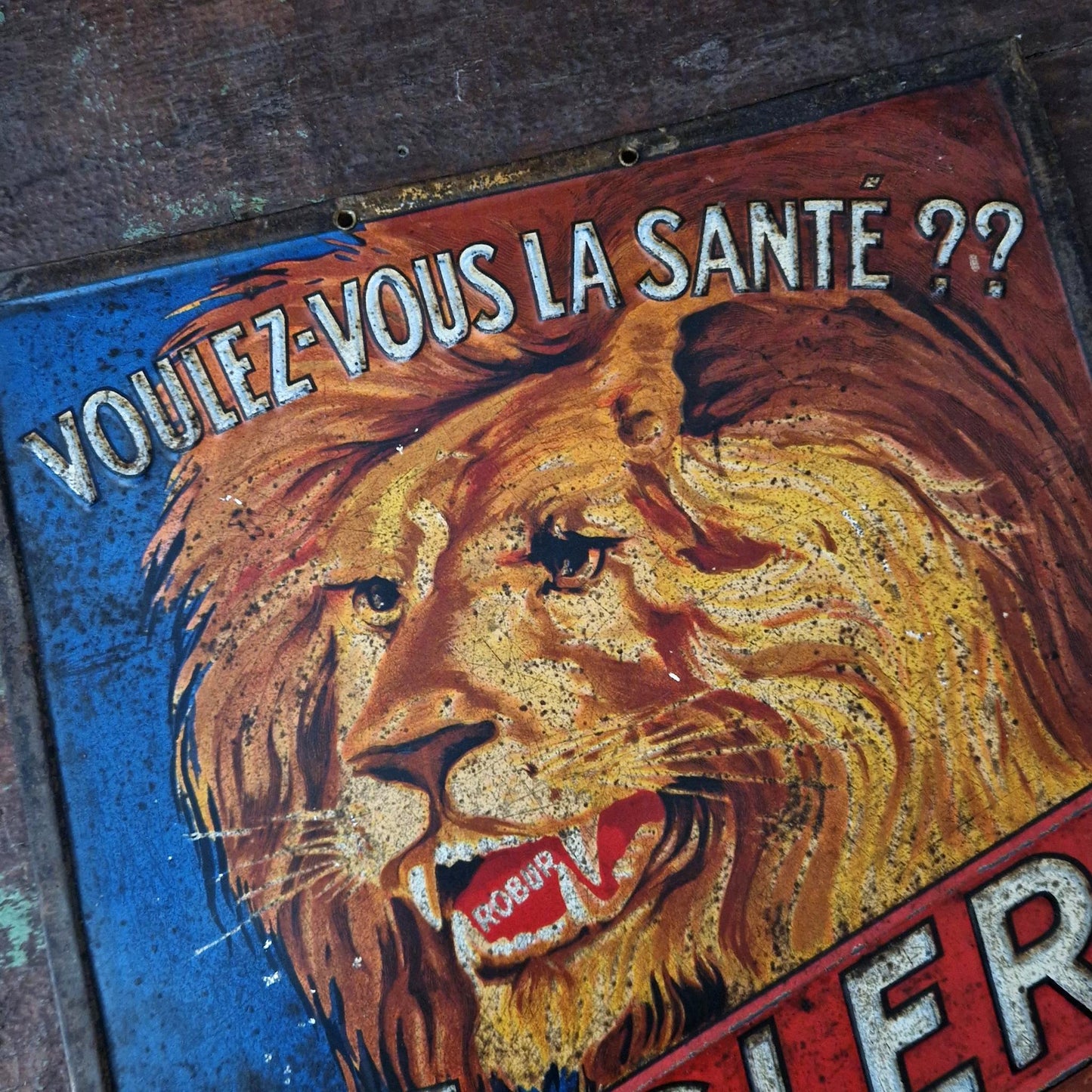 Rare Tôle lithographiée publicitaire « Bisleri Fortifiant »